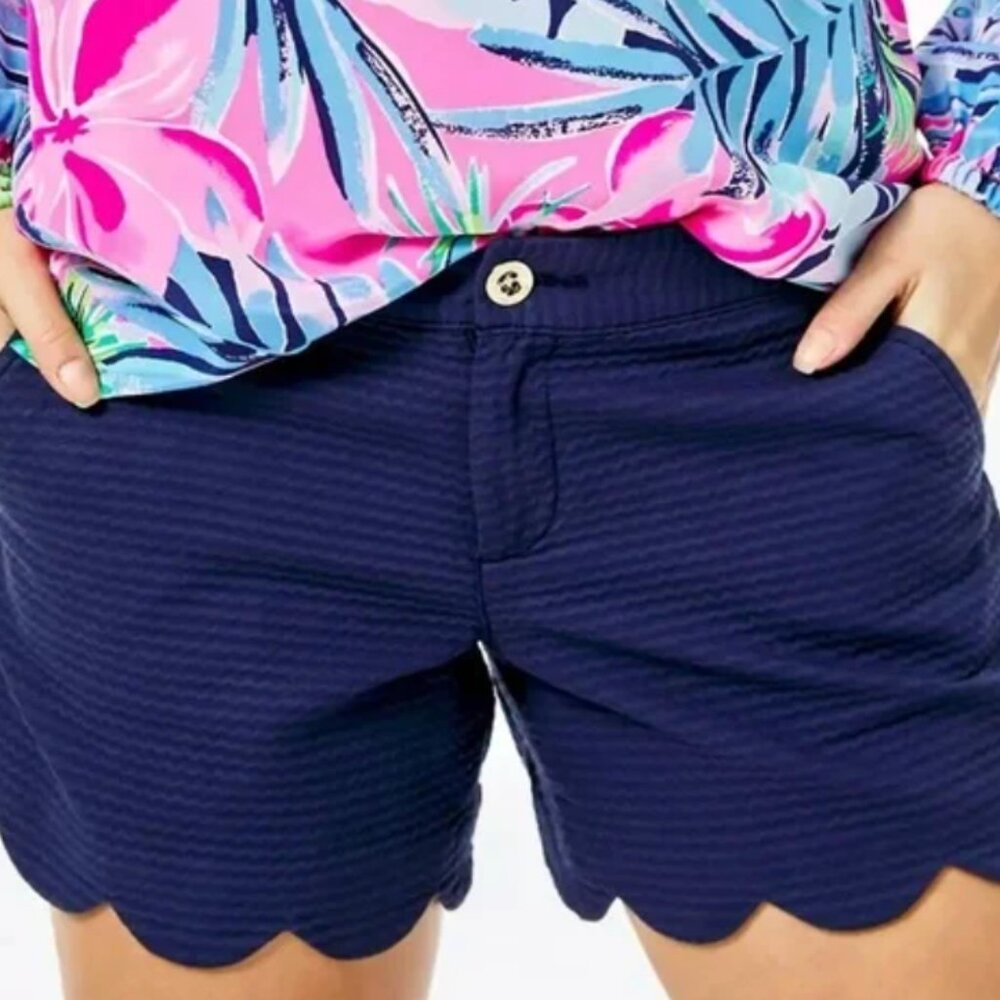 Lilly Pulitzer Buttercup Scallop Hem Shorts, Size 6 TTS